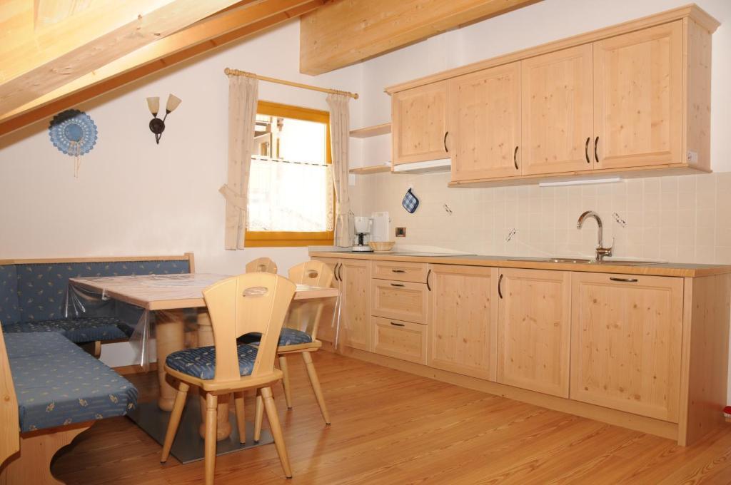 Residence Ciasa Dl Mone Colfosco Habitación foto