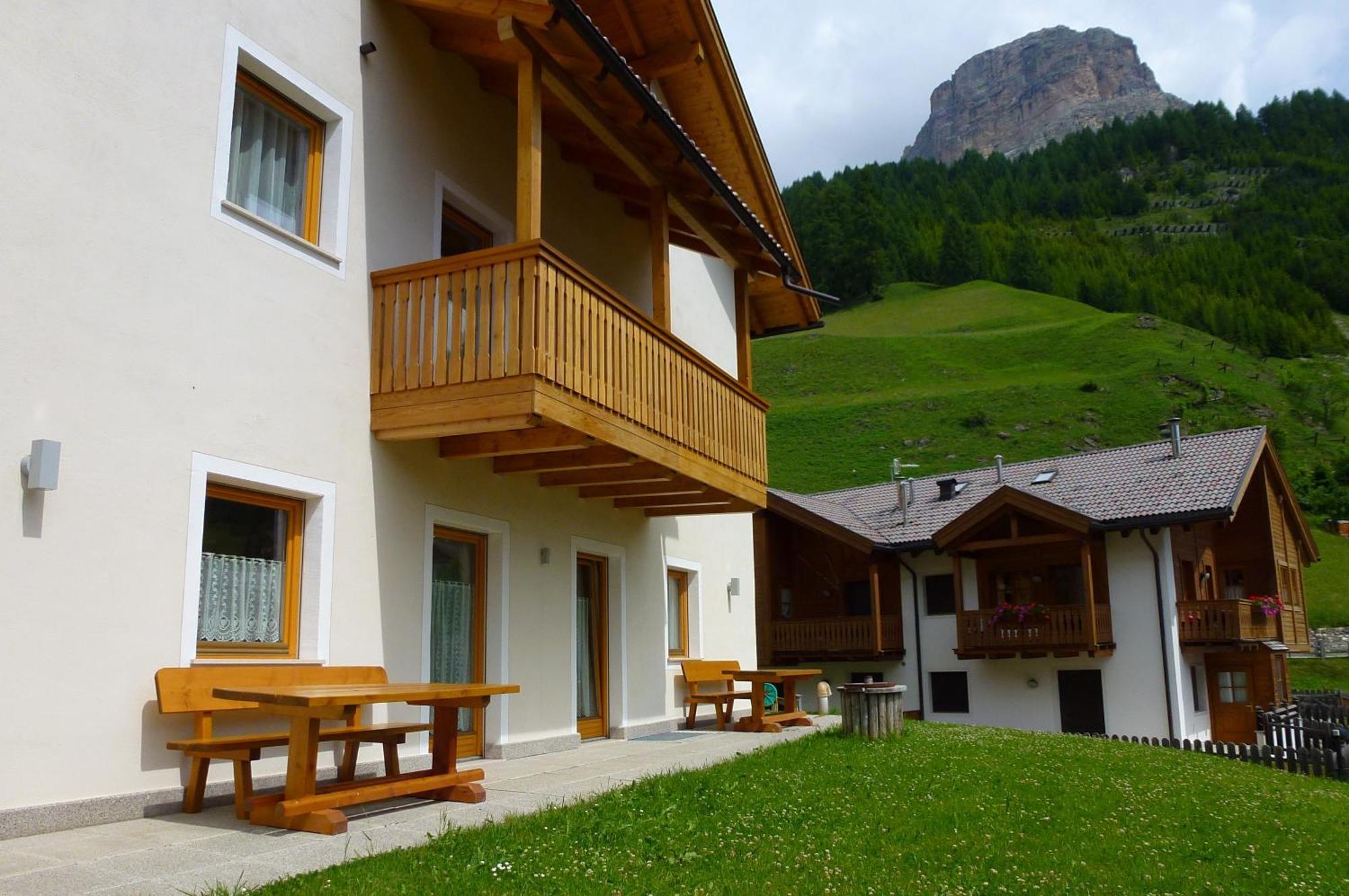 Residence Ciasa Dl Mone Colfosco Exterior foto