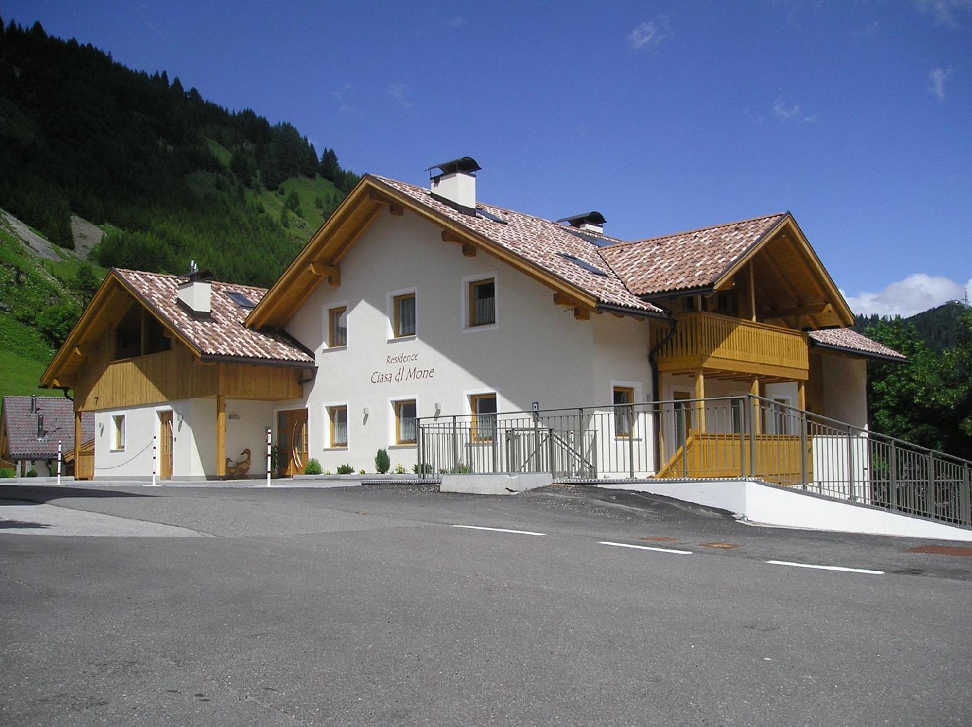 Residence Ciasa Dl Mone Colfosco Exterior foto