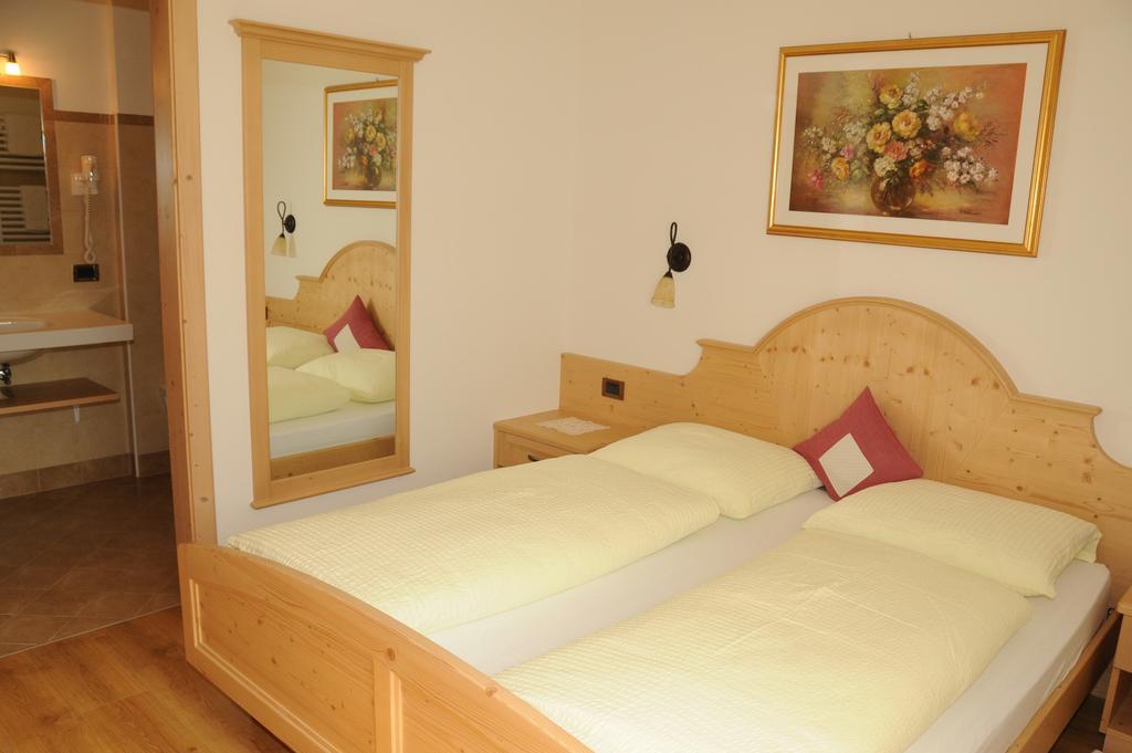 Residence Ciasa Dl Mone Colfosco Exterior foto